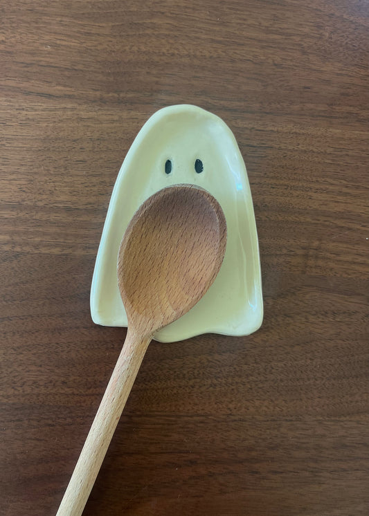 Handmade Ceramic Ghost Spoon Rest – Cute Halloween Kitchen Decor – Stoneware Spoon Holder – Spooky Fall Kitchen Gift